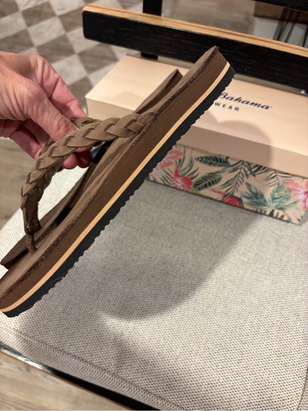 Women's Tommy Bahama Braided Strap Brown Elliot Flip Flop Sandals - Size 7 1/2 - Picture 6 of 12